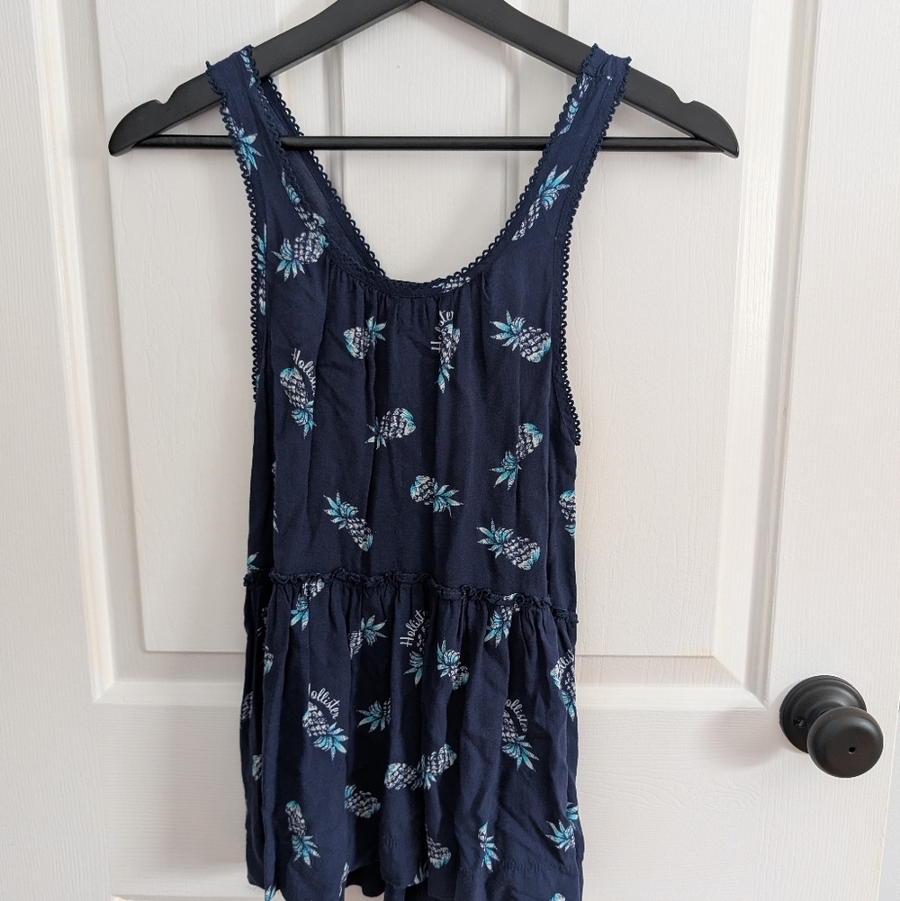 Hollister Women's Peplum Navy Tank Top with Teal And White Pineapple Print XS